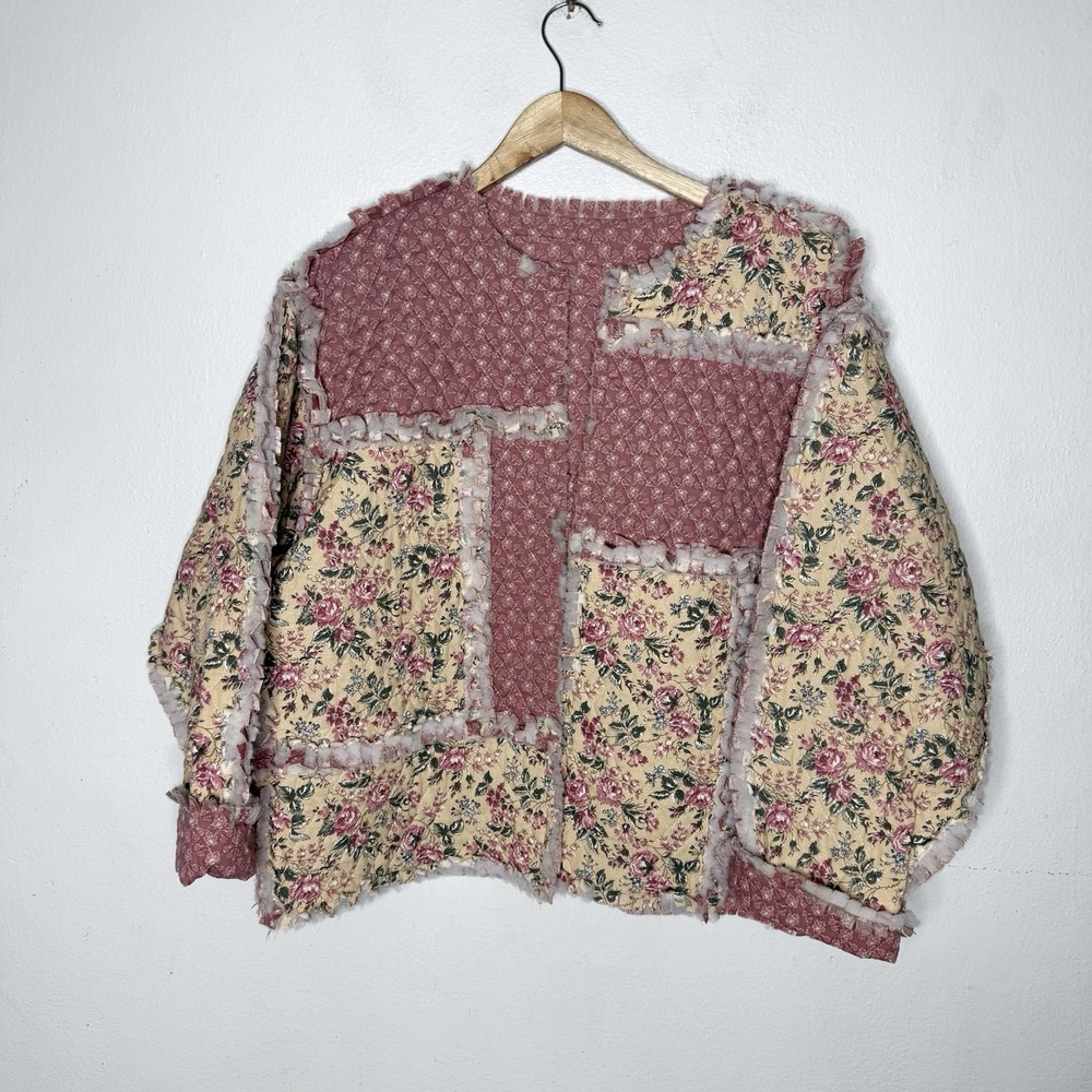 Handmade Quilted Jacket Cuffed Sleeves Batting Shows Cottage Women's Large-XL